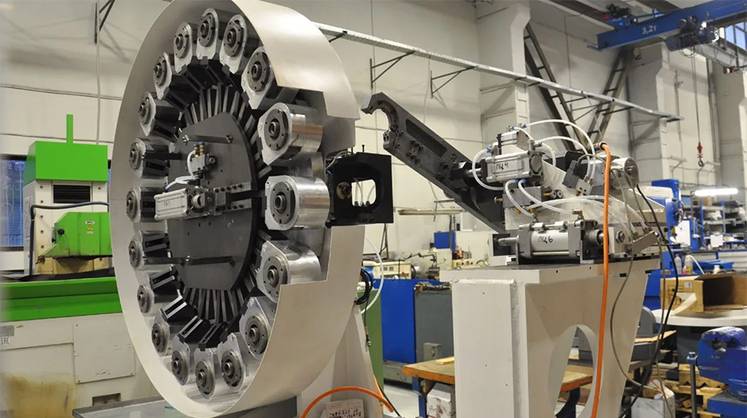 Инструментальный магазин для тяжелых кругов шлифовального станка - только у России и у Германии