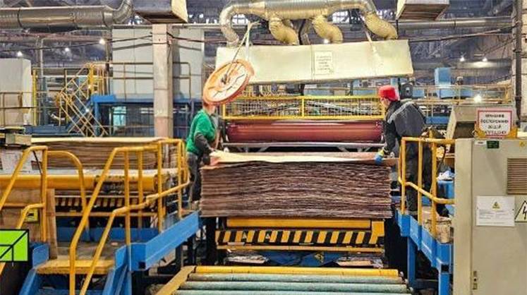 Фанера заказывает музыку станкостроителям