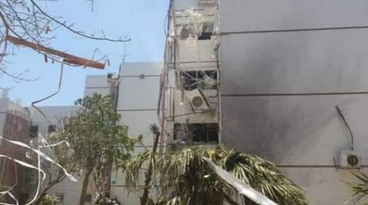 Запущенная из сектора Газа ракета попала в жилой дом в Израиле, есть пострадавшие