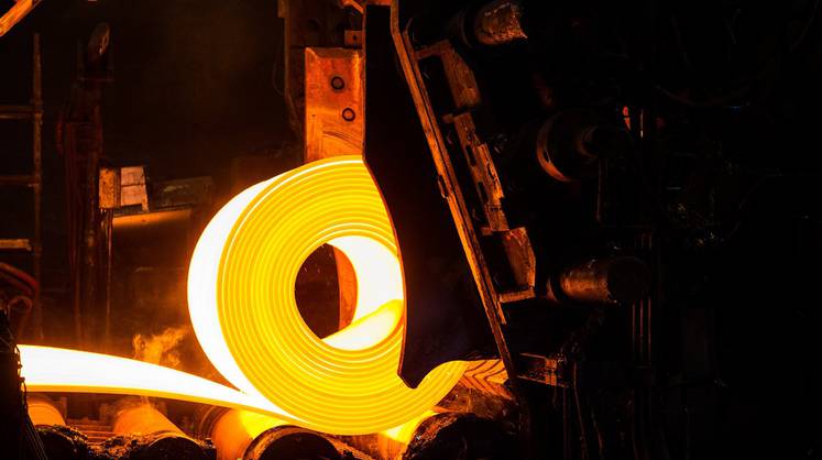 Деловая активность в обрабатывающих отраслях России пошла на спад