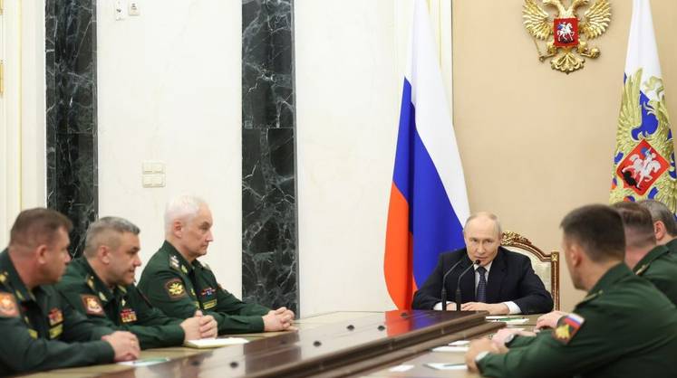 Путин объединил все службы тыла под единым командованием
