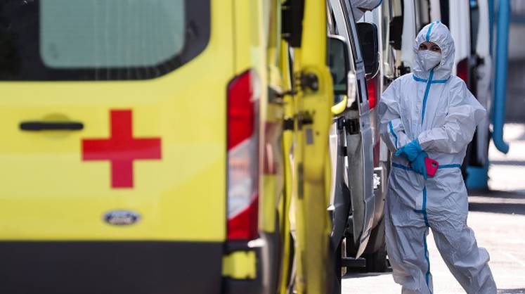 Волна коронавируса накрывает Россию: выявлено более 21,6 тыс. новых случаев заражения