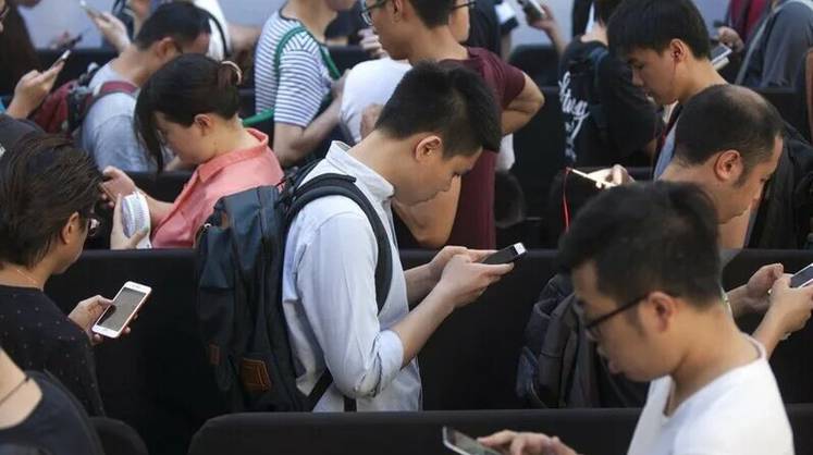 В Китае число интернет-пользователей приблизилось к 1 млрд человек