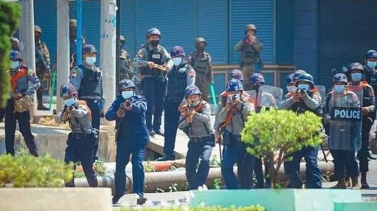 В Мьянме убиты 38 протестующих