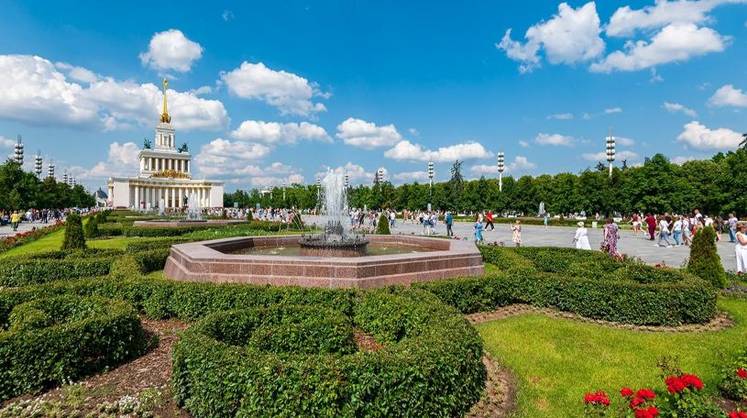 Туризм без Запада: представители каких стран едут в Россию