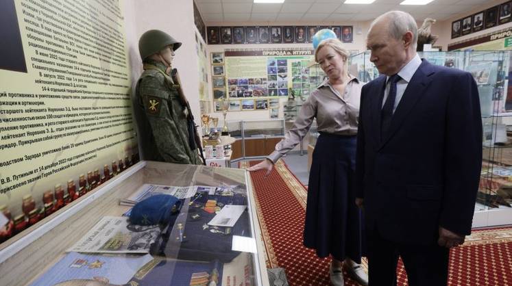 Владимир Путин посетил остров Итуруп перед годовщиной высадки на него в 1945 году советских войск