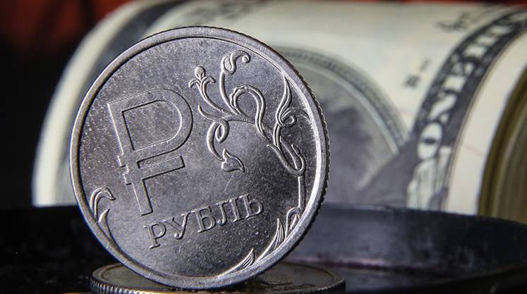Курс доллара: рубль ждет важные новости из-за океана