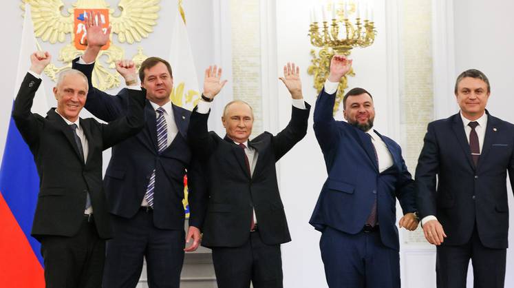 Путин и лидеры ДНР, ЛНР, Запорожской и Херсонской областей подписали договоры о вхождении в состав РФ