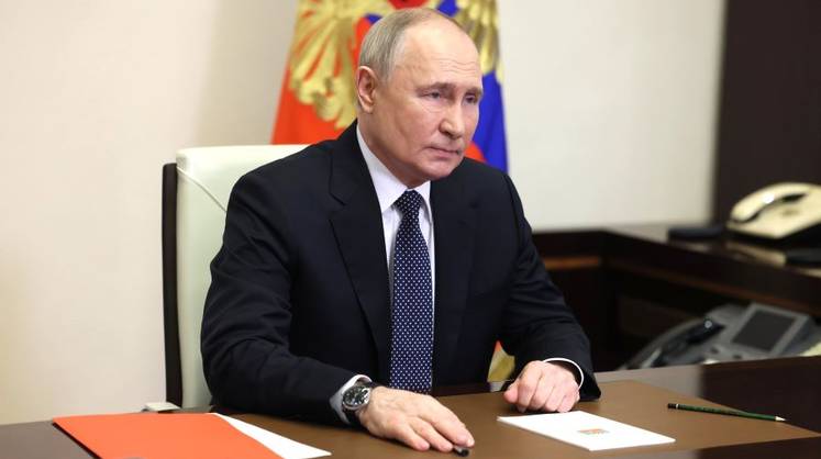 Путин заявил о выборе между миграцией и повышением производительности труда