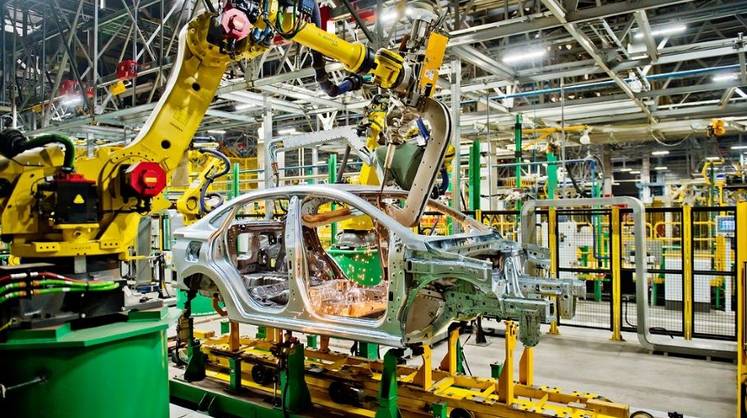 От ручного труда к роботам: «Автоваз» основательно подготовился к новому сезону