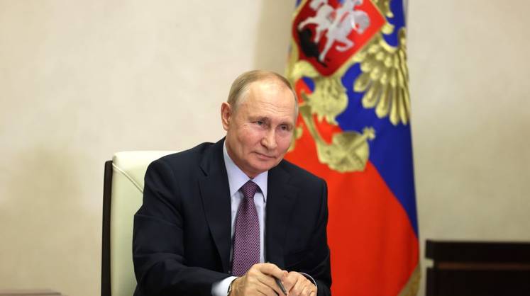 Путин призвал российскую молодёжь уверенно идти к своей цели