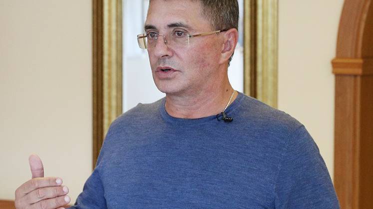 Доктор Мясников назвал необычные причины боли в горле