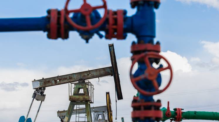 Нефть продолжает дорожать на решении ОПЕК по продлению сделки