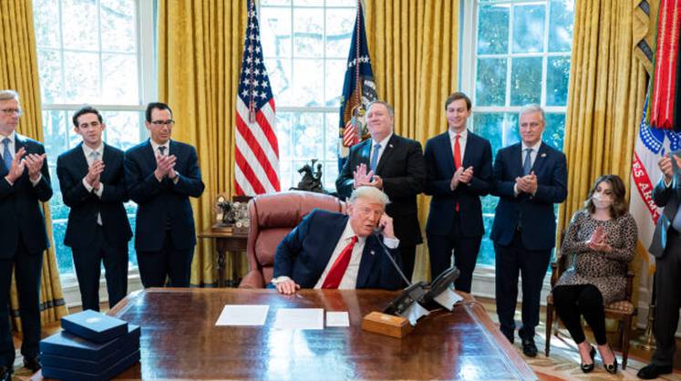 Трамп пообещал и далее бороться за мир во всем мире