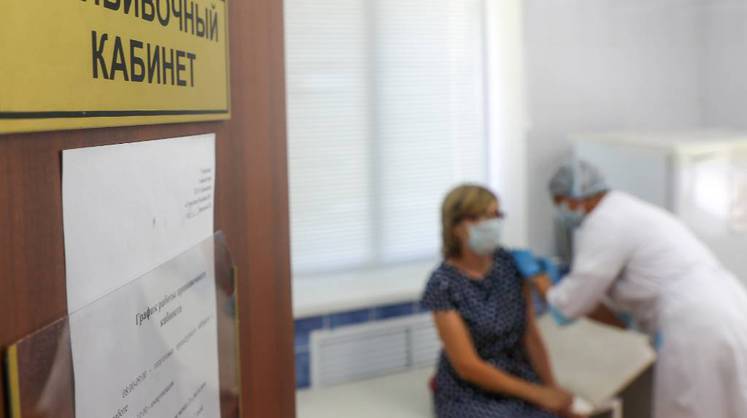 Собянин заявил, что уже ревакцинировался