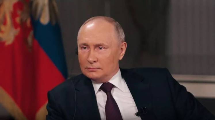 Кремль получил несколько десятков запросов от зарубежных СМИ об интервью с Путиным