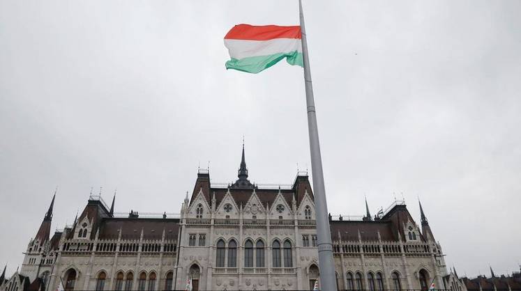 СМИ: Венгрия не согласовала новый пакет антироссийских санкций Евросоюза