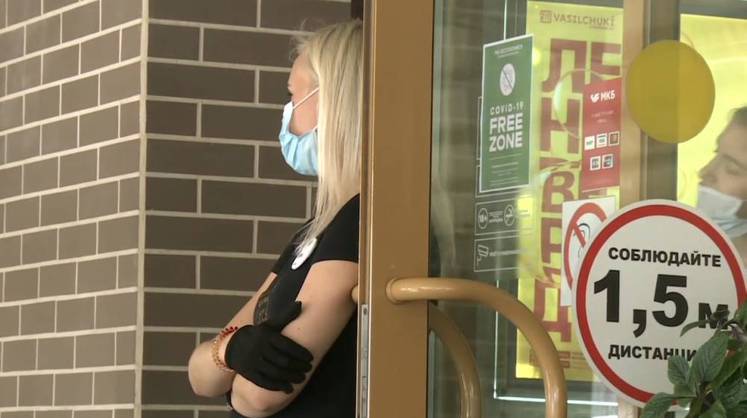 Столичные рестораторы попросили Собянина разрешить работу без перчаток