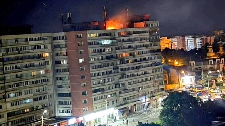 «Это пока цветочки»: БПЛА попал в жилой дом в Румынии, ожидаемо обвинили Россию