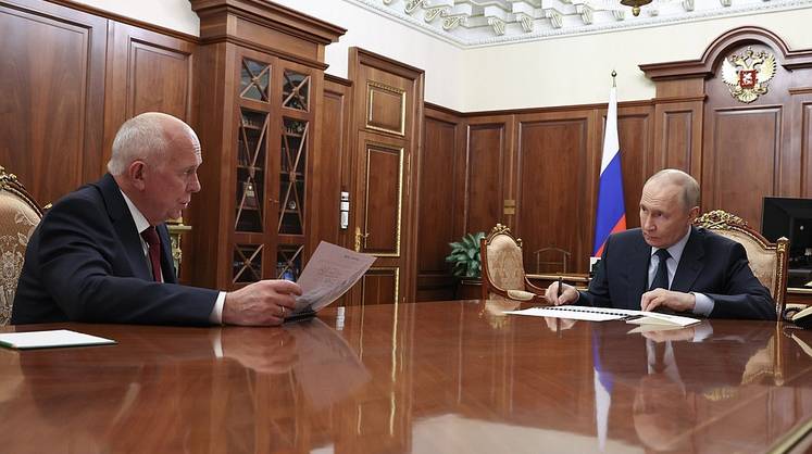 От «Сармы» до «Скальпеля»: Чемезов доложил Путину о новинках «Ростеха»