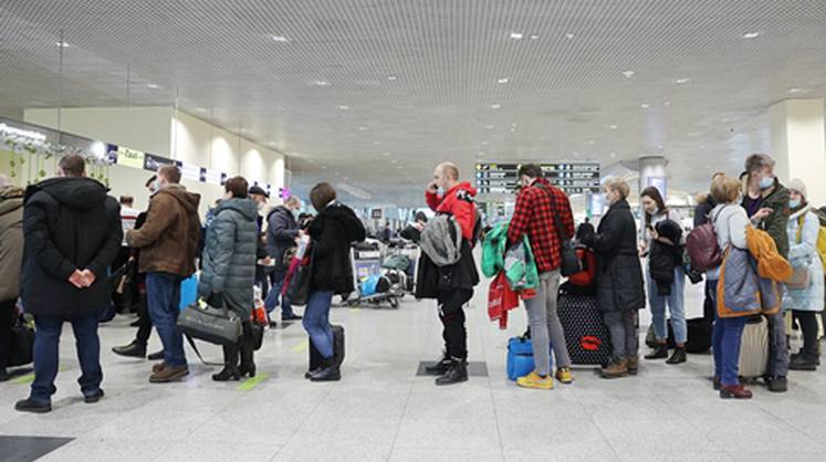 В столице ледяной дождь, задержки авиарейсов заинтересовали прокуратуру