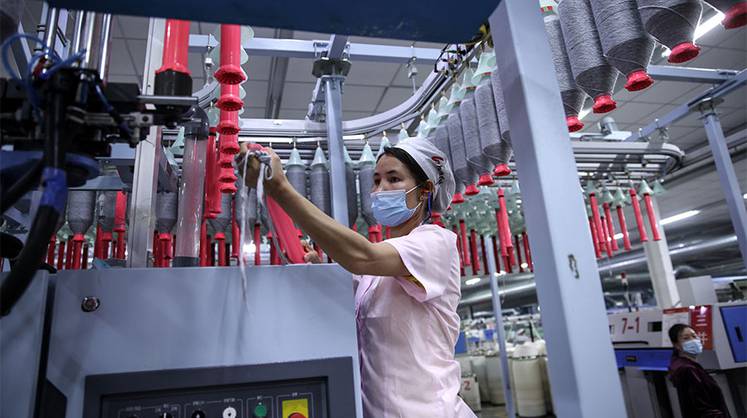 Объем выпущенной в Москве текстильной продукции вырос более чем на треть – вице-мэр Ефимов