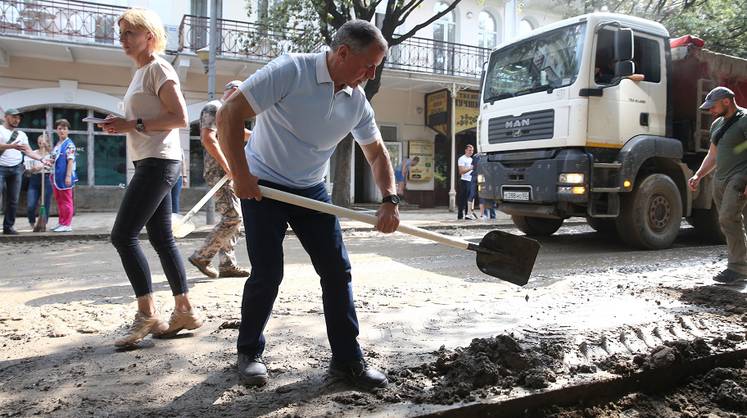 В Крыму ввели первые меры поддержки бизнеса