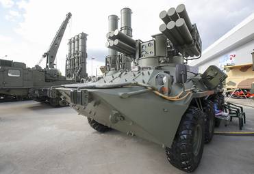 Сергей Карпухин/ТАСС Автоматизированный комплекс ЗРК «Сосна» на шасси БТР-82А на международном военно-техническом форуме «Армия-2021» в парке «Патриот».