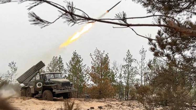 Военный эксперт Суконкин назвал «Бахмутскую мясорубку» помехой широкомасштабному наступлению ВСУ