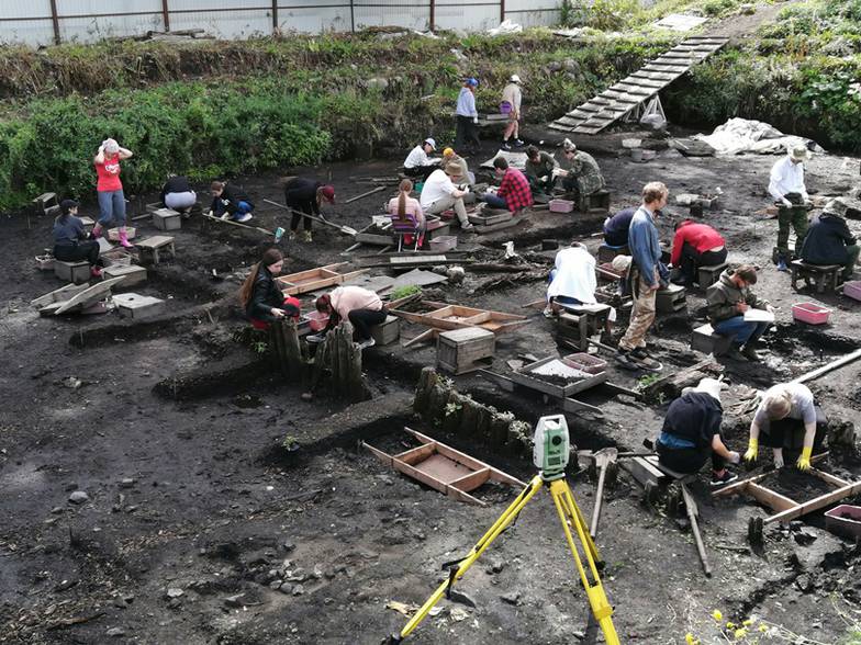 АРХИВ А. ГИППИУСА Троицкий раскоп