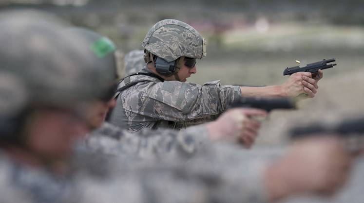 США возобновляют подготовку войск для «цветных революций»