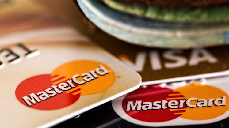 В Кремле допустили отключениe РФ от Visa и Mastercard