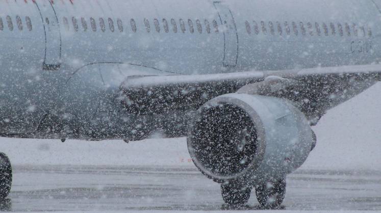 В Росавиации не исключили задержки рейсов в аэропортах Москвы в условиях сильного снегопада