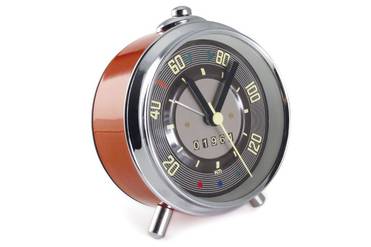 vw-collection-by-brisa.de Будильник в форме спидометра VW Beetle