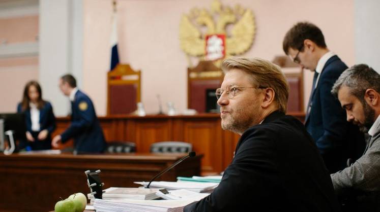 «Яблоко» столкнулось с крылатыми выражениями