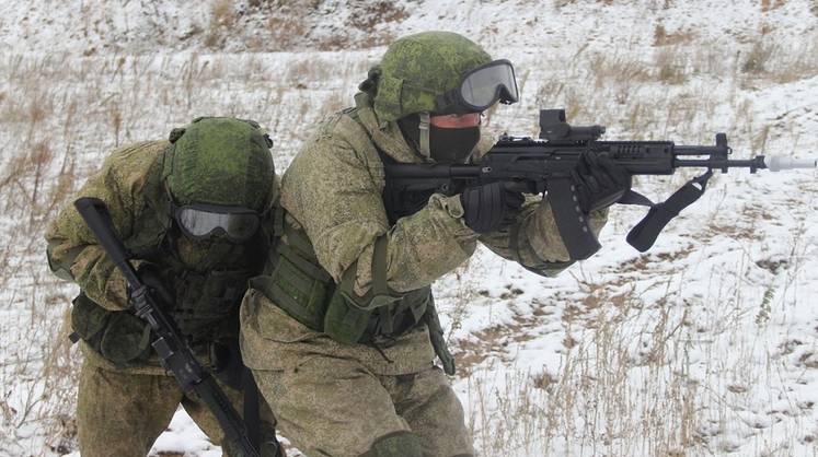 Совет Федерации держит под контролем цены на экипировку для войск