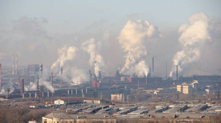 Победить смог: на Урале изобрели краску, поглощающую промышленную пыль