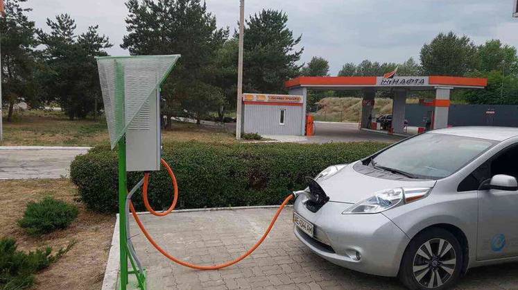 Россия может вернуть пошлину на ввоз электромобилей