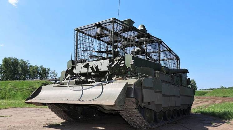 Эвакуация под огнем без риска: Уралвагонзавод обновил БРЭМ-80