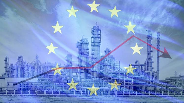 Газ отступает от рекордов. Но только до осени