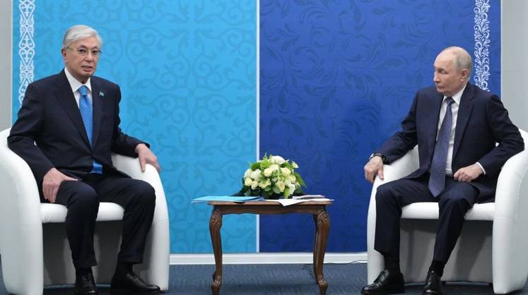 «Гибнет генофонд»: Токаев предложил Путину заморозить конфликт на Украине