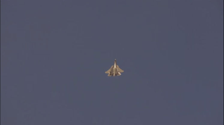Истребитель Су-57Э продемонстрировал в Египте уникальную автономность