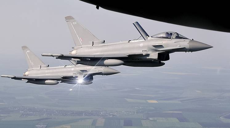 Великобритания готовится к переброске истребителей "Тайфун" в Румынию