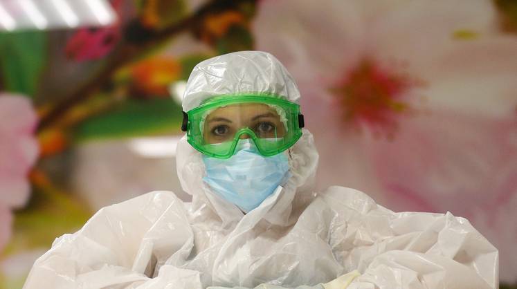 За сутки в РФ выявили более 166 тысяч случаев COVID