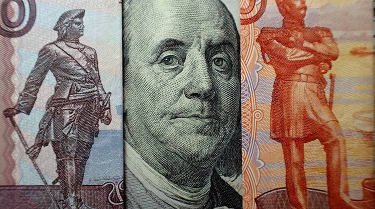 Курс доллара: рубль отреагировал на новые санкции