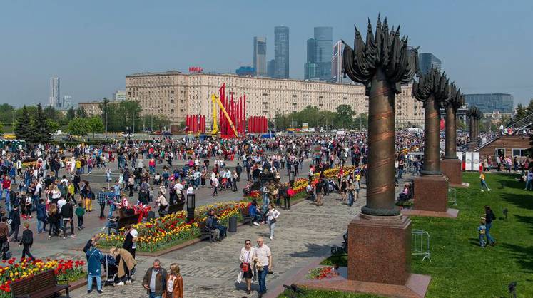 В центре Москвы 9 мая введут особый режим пропуска