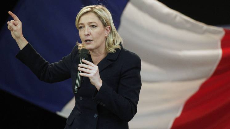Марин Ле Пен пообещала снести ветряные турбины в случае ее избрания президентом Франции
