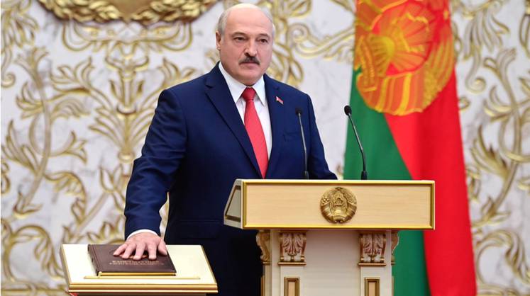 Лукашенко назвал условие своего отстранения от власти