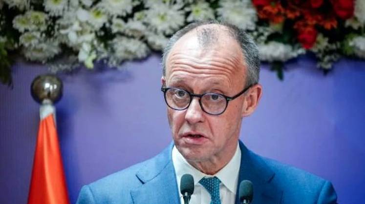 Мерц: ряд секторов экономики Германии находятся в «очень критическом» положении