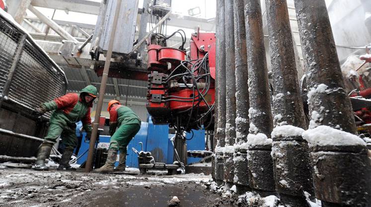 Цены на нефть падают в ожидании поставок из Ирана